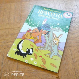 livre-vintage-disney-hiawatha